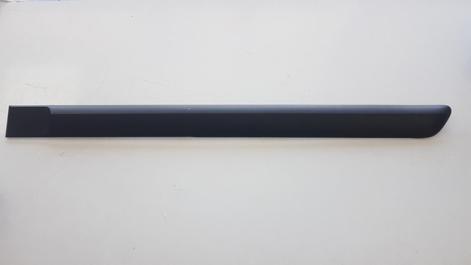 matrıx kapı bandı sol arka