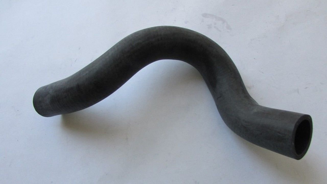 COROLLA DİZEL 07-14 RADYATÖR HORTUMU ALT