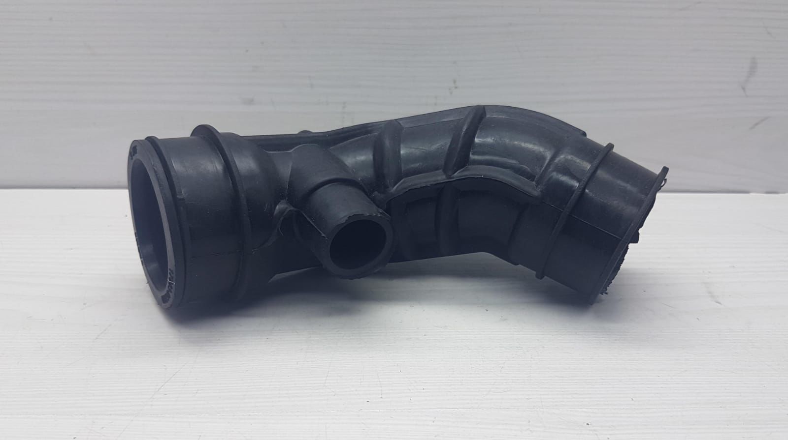 Hava Filtre Hortumu Yaris 2006-2011 D4D Dizel