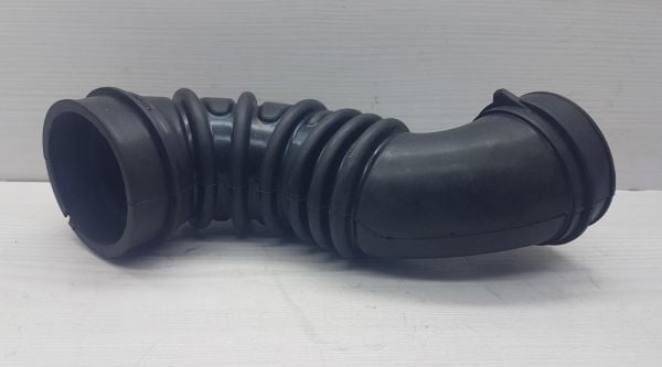 Hava Filtre Hortumu Corolla 2003-2007