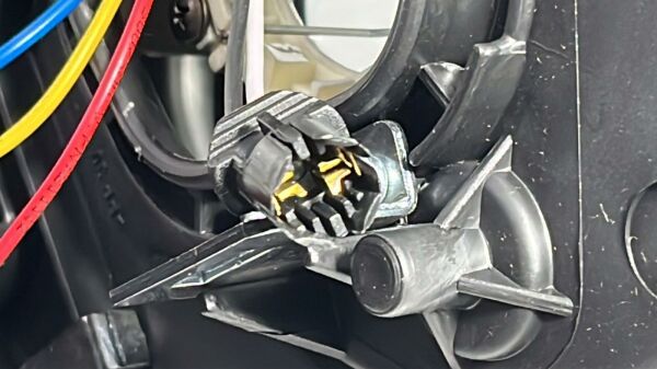 Far Era Sağ Sari Sinyalli Manuel