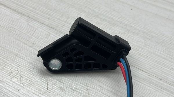 grank Devir Sensörü 323 96-02 1,5 Kablolu