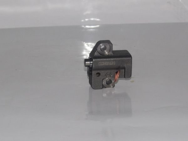 ACCENT BLUE 2011- / i20 / i30 / SONATA 2005- / ELANTRA 2011-2016 BENZİNLİ TRİGER KAYIŞ GERGİSİ