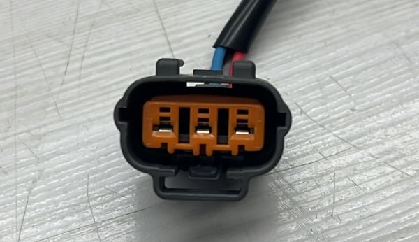 grank Devir Sensörü 323 96-02 1,5 Kablolu