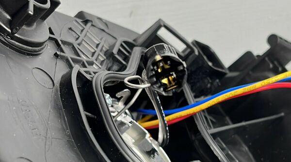 Far Era Sol Sari Sinyalli Manuel