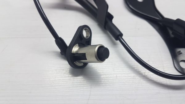 Abs Sensörü L200 2015-2017 Sağ Ön