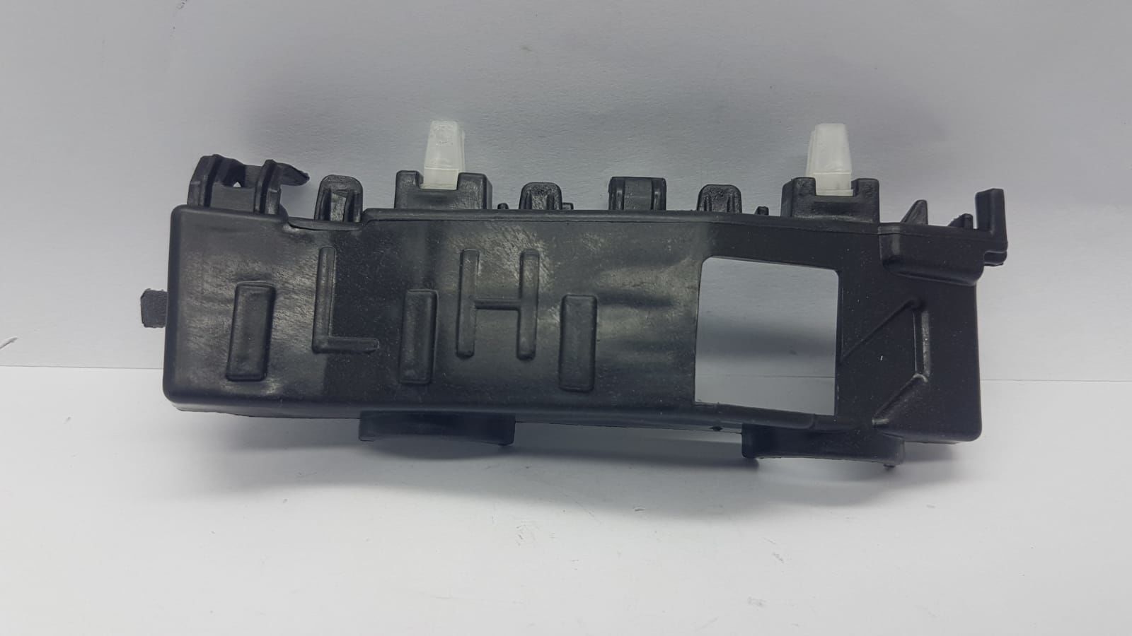 Tampon Braketi Ön Tucson 2016- Sol