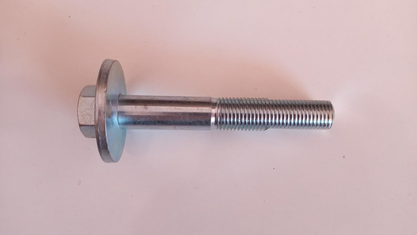 CİVATA SALINCAK GRAND VİTARA 06-12 ARKA (ALT)