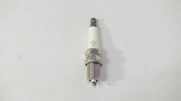 ALMERA / PRIMERA / SUNNY / 323 / SEPHIA 1.4 1.6 SPORTAGE 94-99 ATEŞLEME BUJİSİ