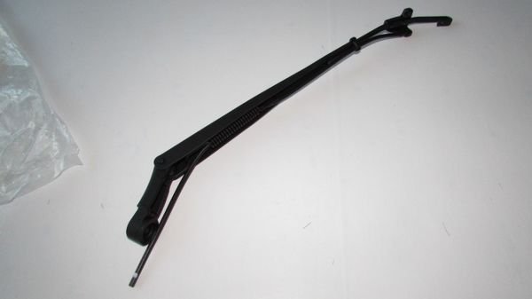 HD 35/75 04- SİLECEK KOLU SAĞ