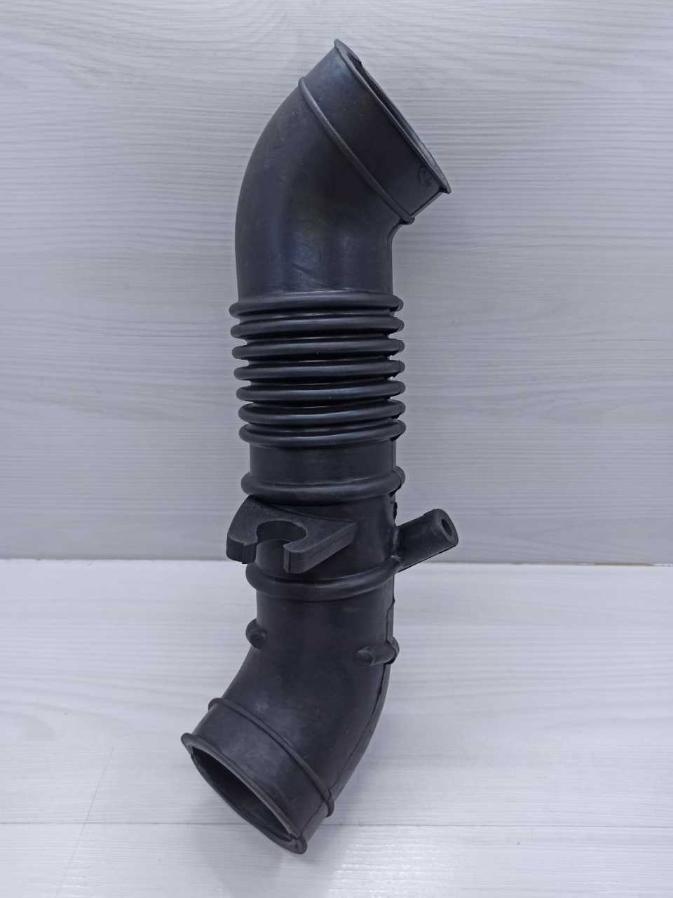 Hava Filtre Hortumu 323 90-95