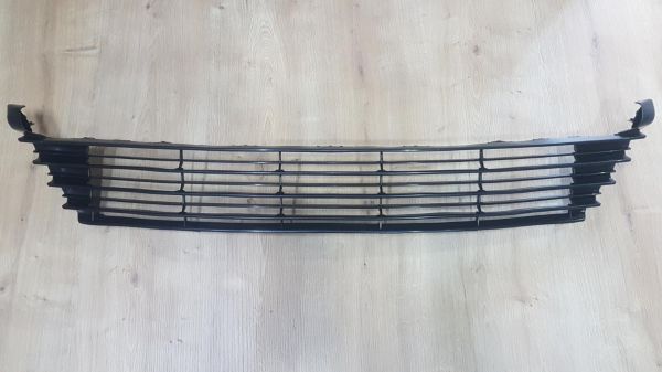 Tampon ızgarası Corolla Ön 17-19