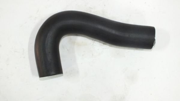 ISUZU 100P / ŞAMPİYON / NPR 66 RADYATÖR ÜST HORTUMU