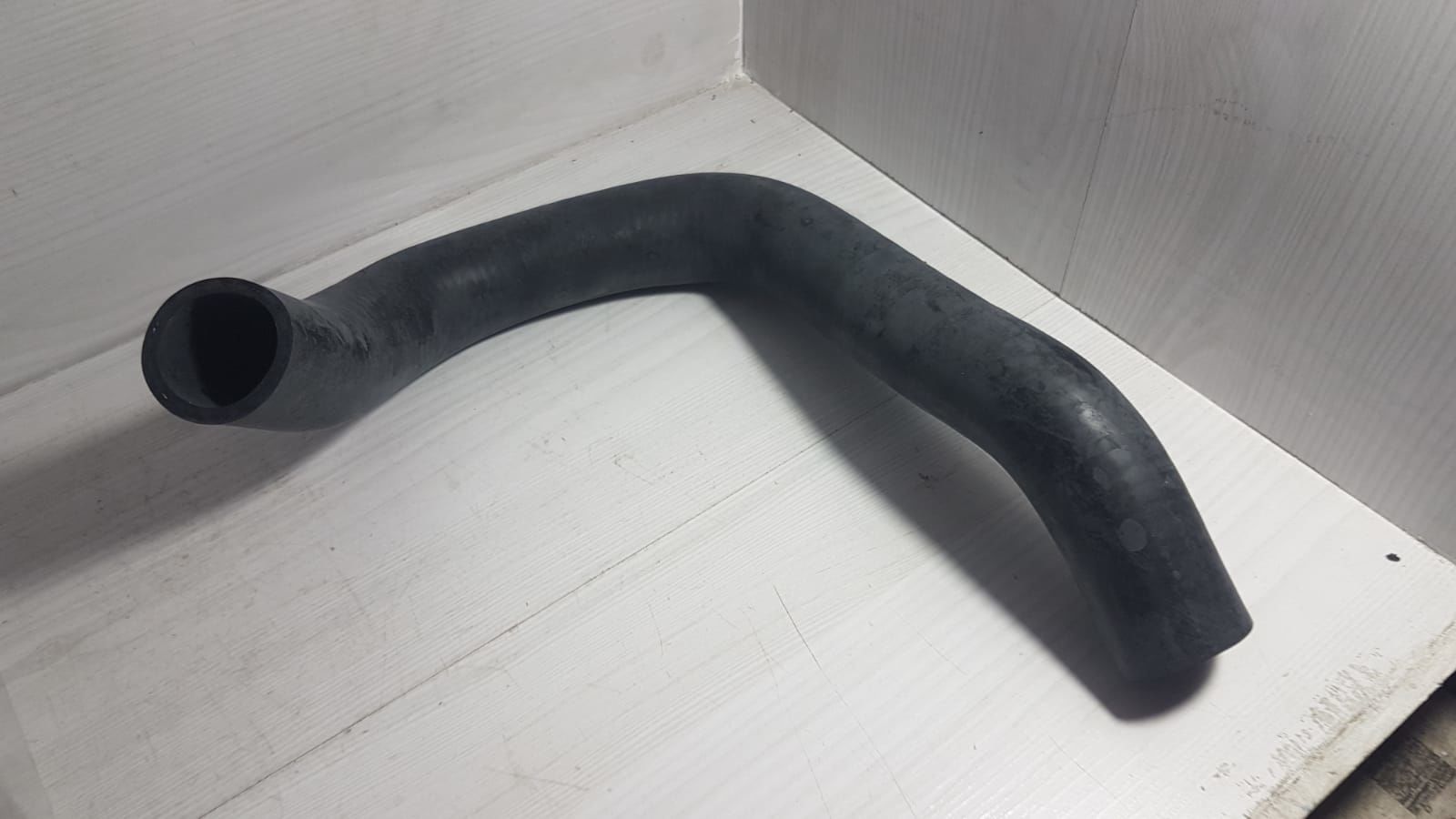 323 radyatör hortumu alt 1990-1995