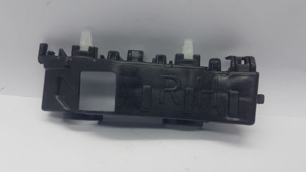 Tampon Braketi Ön Tucson 2016- Sağ