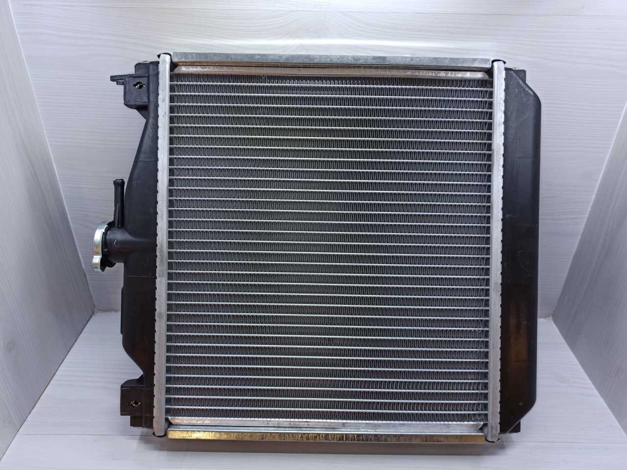 Radyatör Alto/Maruti 16 Mm