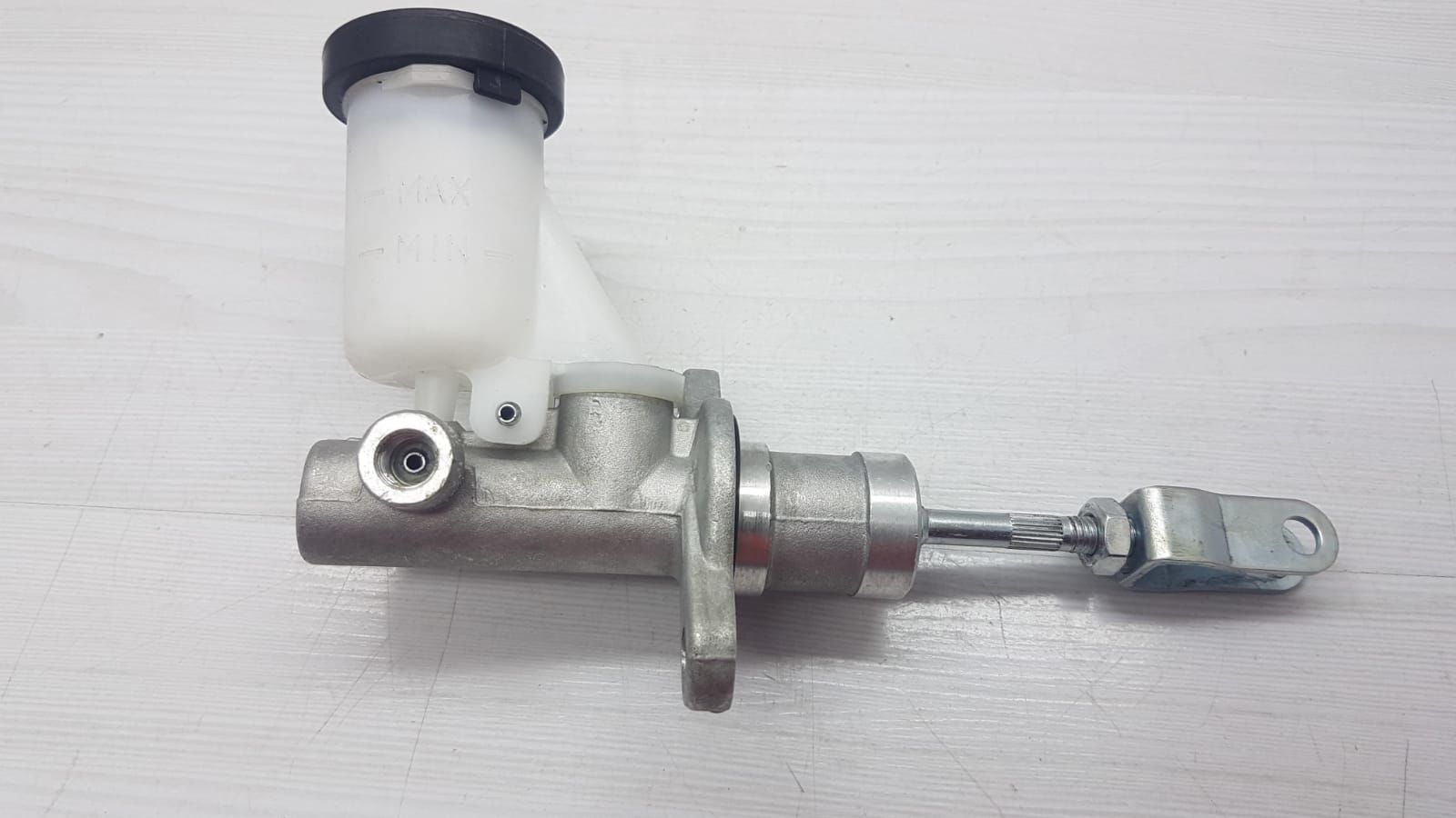 Üst Merkez Skystar/Yd25 30610-3S108 DEBRİYAJ SİLİNDİR POMPASI