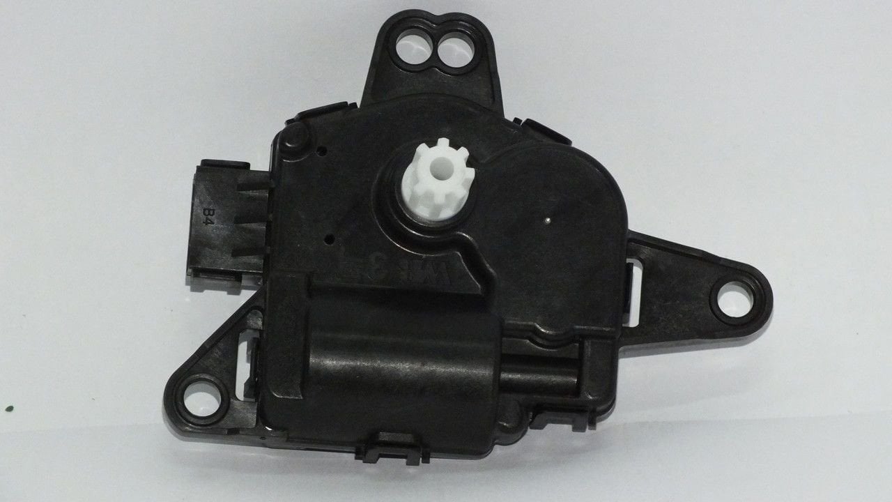 ELANTRA 11-16 / I-30 12-16 KALORİFER YÖNLENDİRME AKTUATÖRÜ