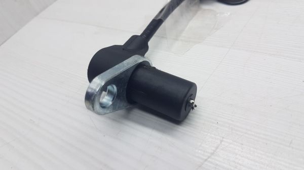 Abs Sensörü Primera 1996-2000 Ön Sol