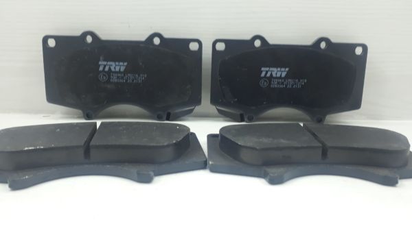 Balata Ön Hilux 15-