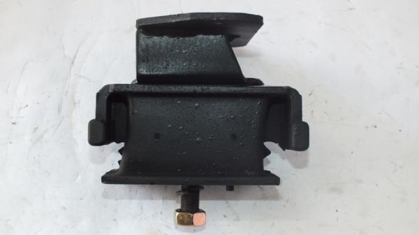 ISUZU EURO3  NQR YM / TURKUAZ / MOTOR TAKOZU SOL