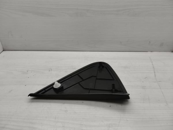 Ayna kapağı Yaris 06-11 Sol Üçğen Parça Devami