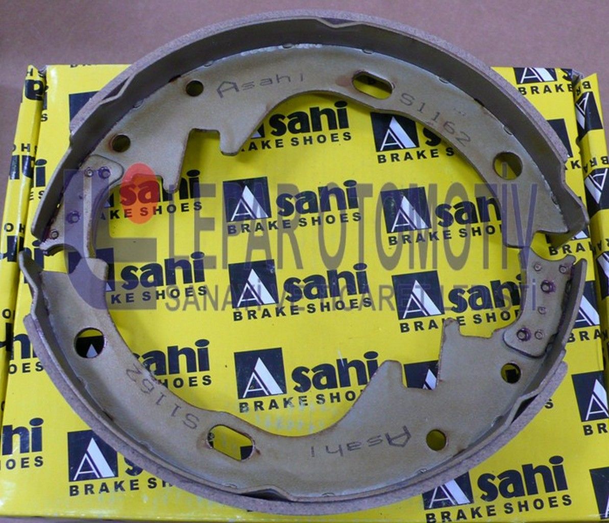 D21 4X2 1984-1995 FREN BALATASI ARKA PABUÇLU