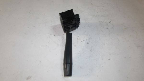 PICKUP D22 1997-2002 SİNYAL KOLU