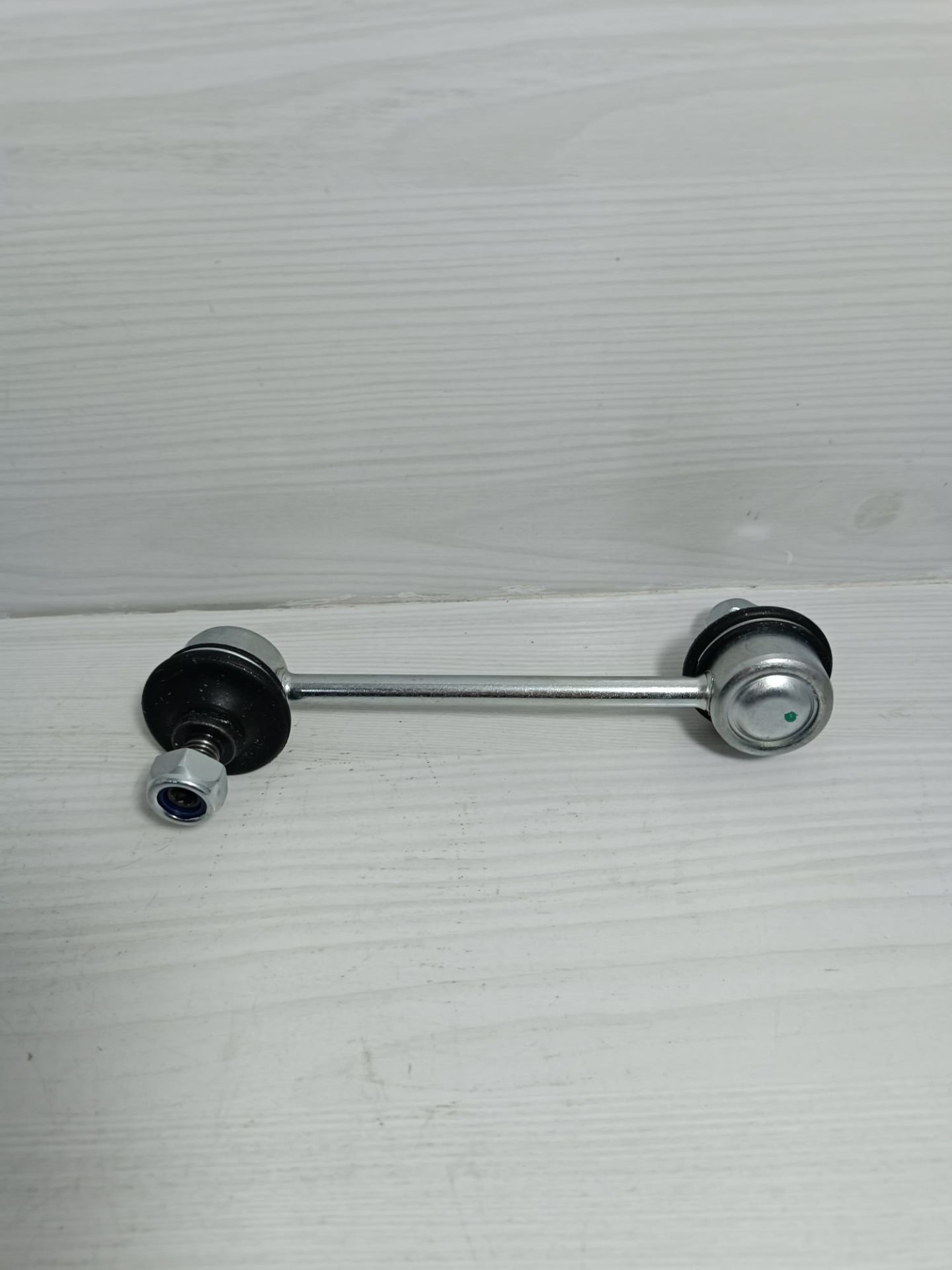 Avensis z rot arka 97-02 r/l