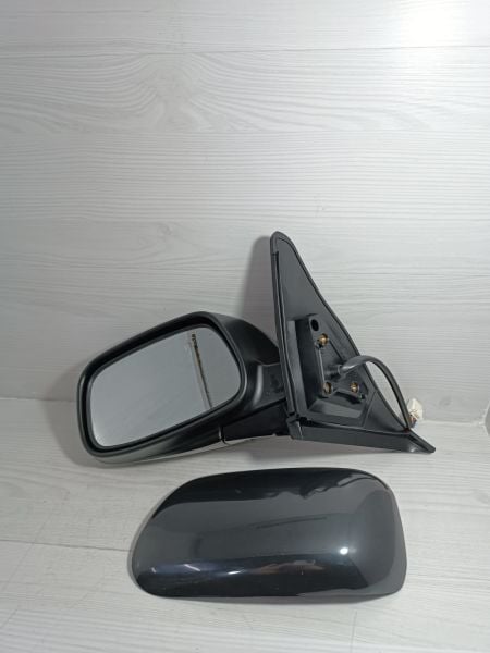 Avensis ayna sol 97-02 elkli 5 fişli