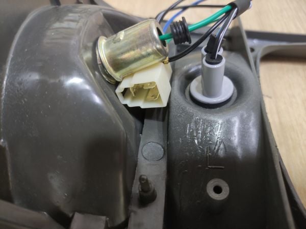 e2200 sinyal sol çerçeveli 93-95