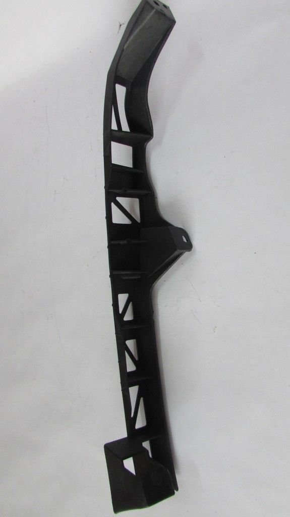 MAZDA 3 2004-2006 TAMPON BAĞLANTI BRAKETİ ALT SAĞ