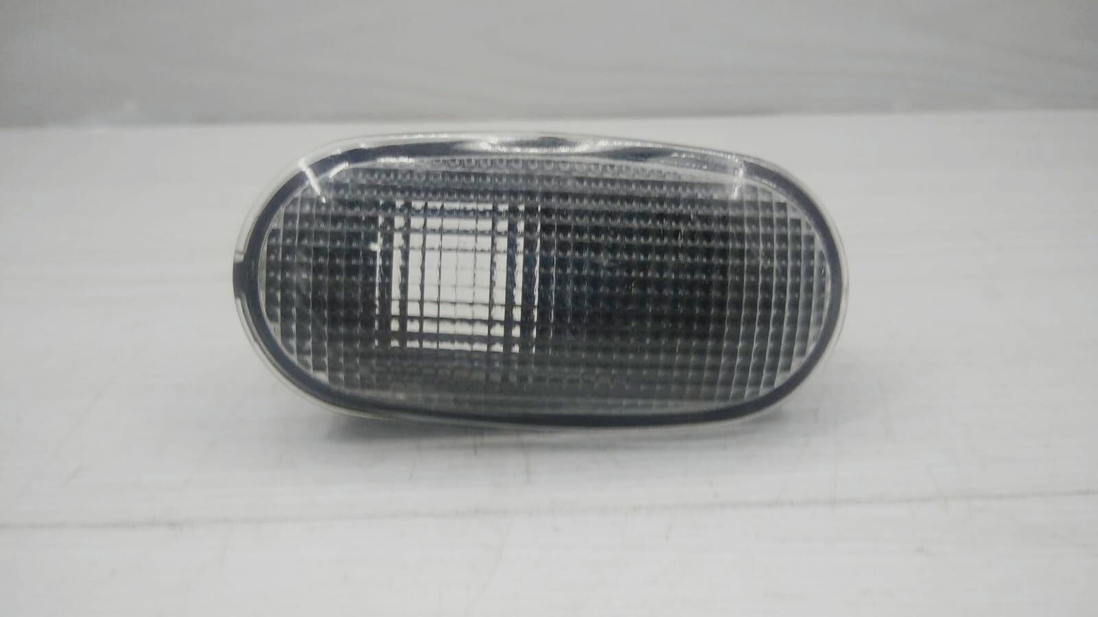 Çamurluk Sinyali L200 06- Sağ/Sol Beyaz