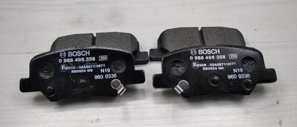 Balata Arka Asx 12-/Qutlander/Mazda 6 13-