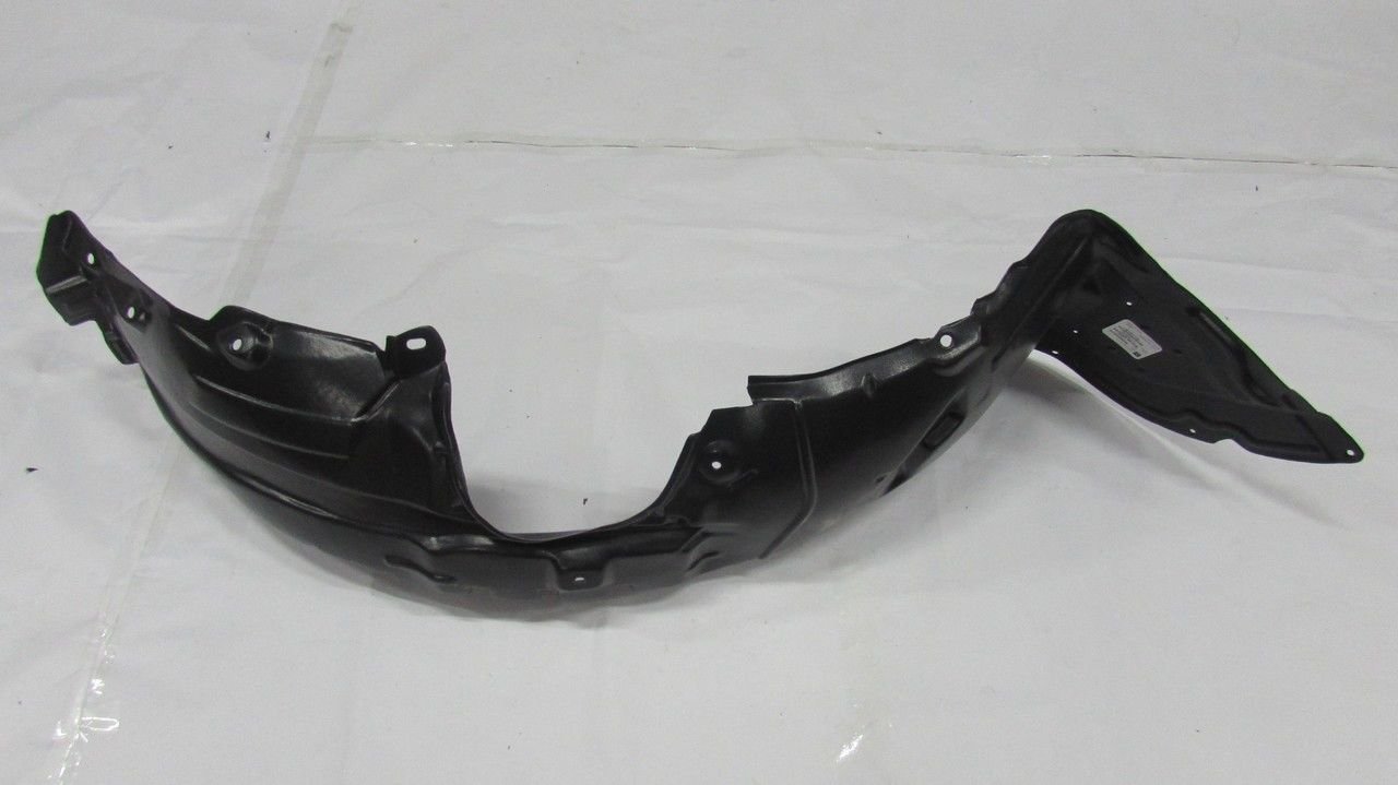 MAZDA 3 2009- ÇAMURLUK DAVLUNBAZI ÖN SAĞ