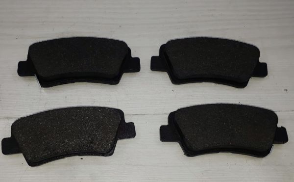 Balata Arka Blue/Elant 11-/i40/i30 12-/Auris Delikli