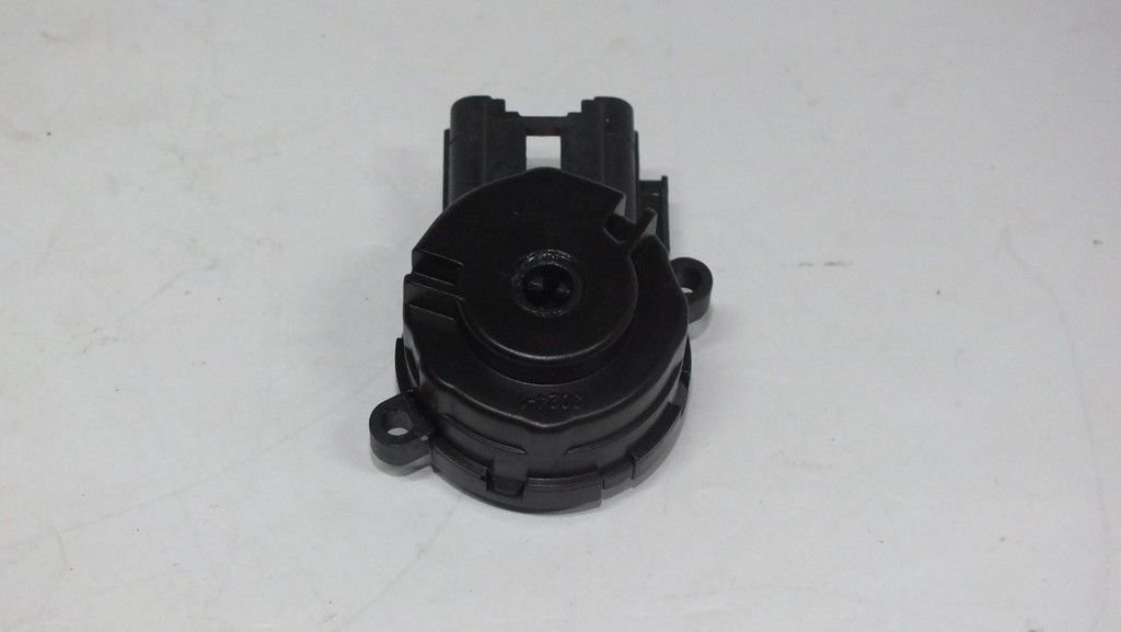 ISUZU NNR / NLR / NPR75 KONTAK TERMİĞİ