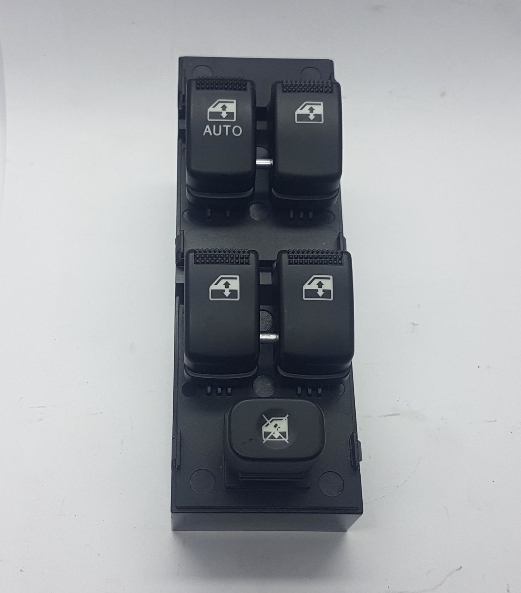 CAM DÜGME GETZ SOL 03-06