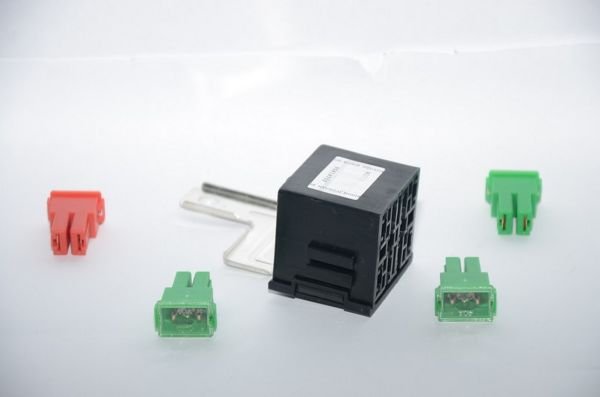 H 100 97- SİGORTA KUTUSU