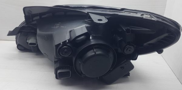 Far getz Sağ 06- Elk. Motorlu