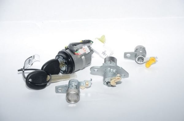 ACCENT 06- MERKEZİ KİLİT SETİ