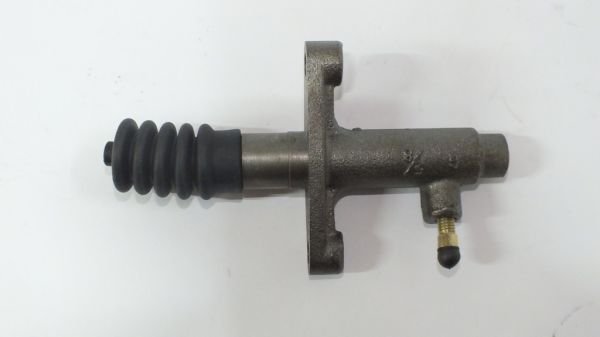 CANTER FE 515 / FE 519 / FE 839 DEBRİYAJ MERKEZ ALT