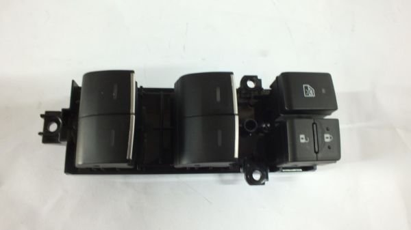 COROLLA 2019-2023 CAM DUGMESI ON SOL