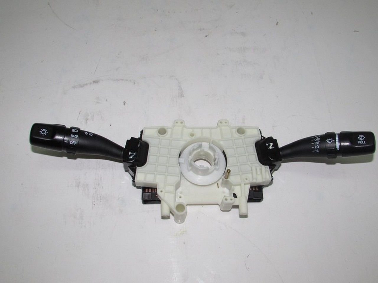 ACCENT 2000- SİNYAL SİLECEK KOLU