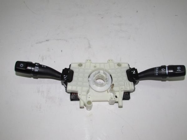 ACCENT 2000- SİNYAL SİLECEK KOLU