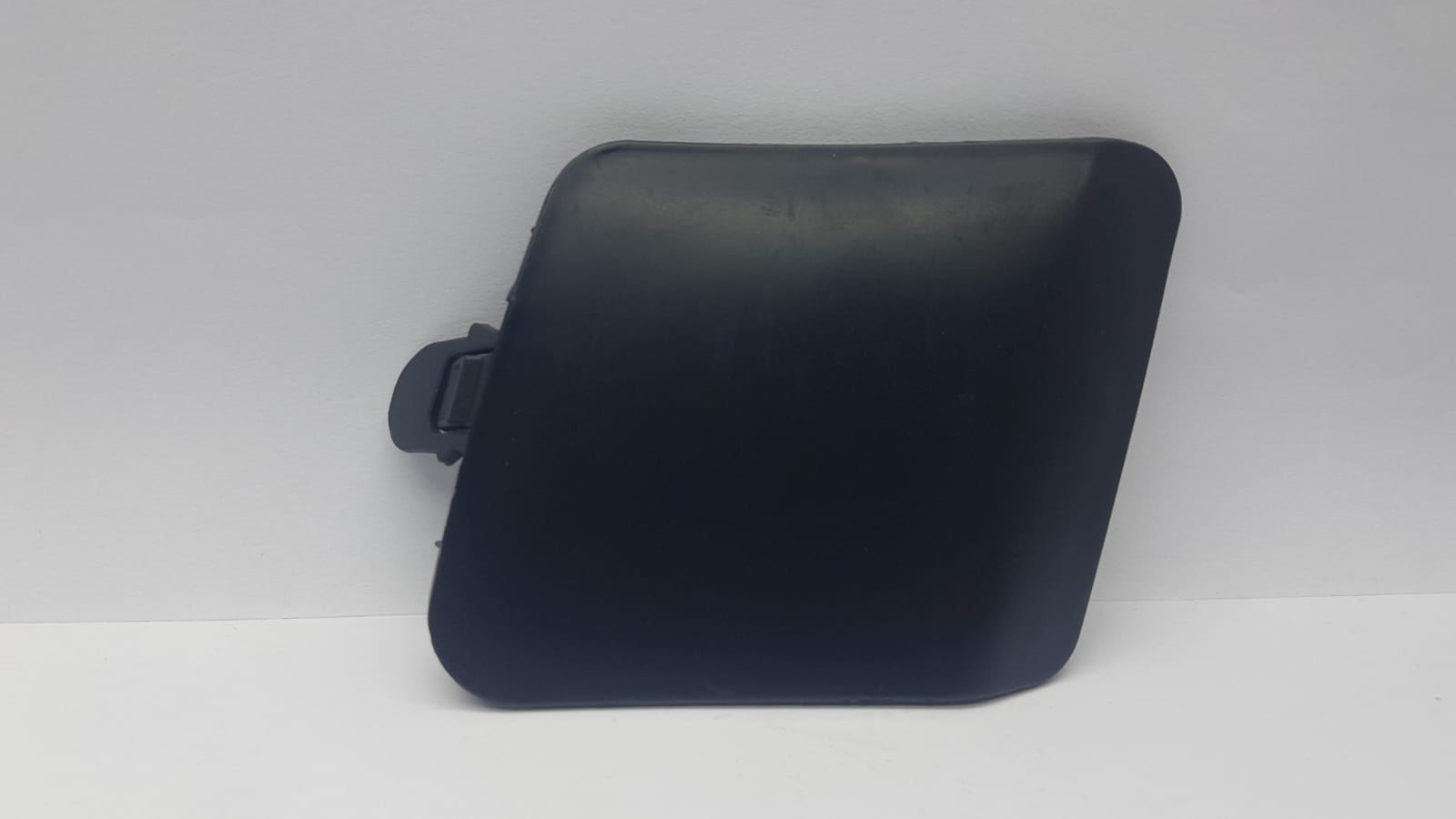 Çeki Demir Kapağı Ön Corolla 2013-2015