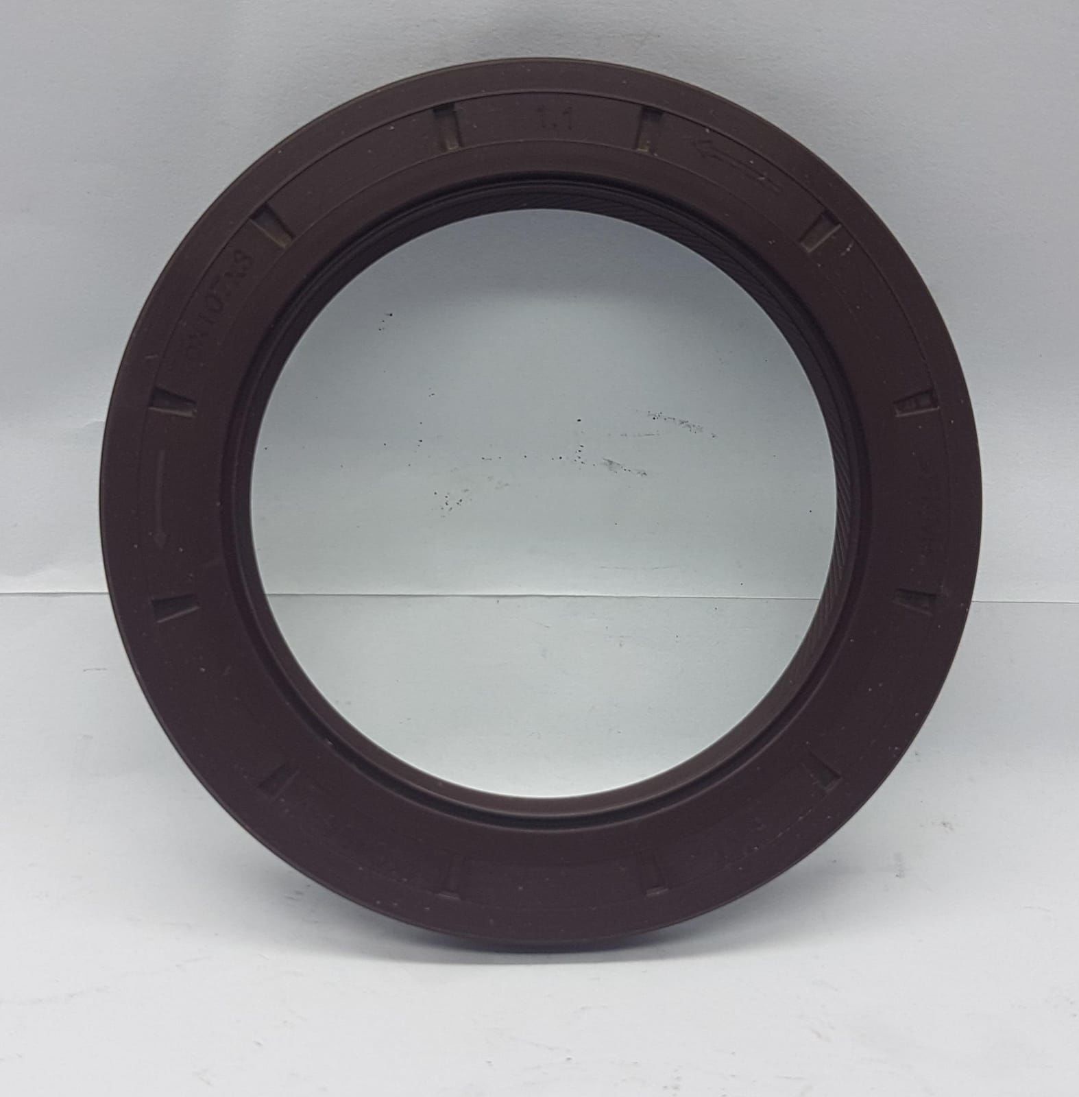 grank Kece Corolla D4D Arka 75X107X8 90080-31094