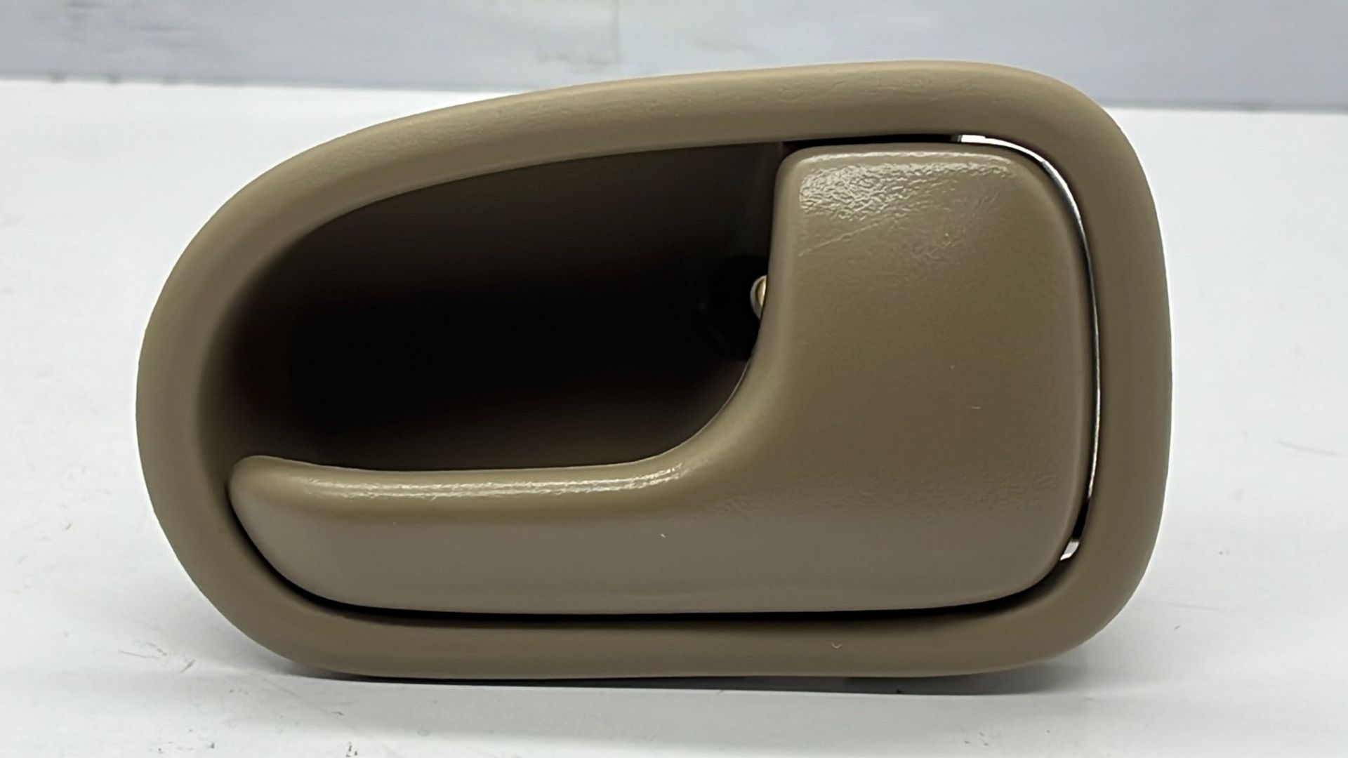 Kapi Kolu 626 iç Sağ 92-97 / 323 98-02 Bej