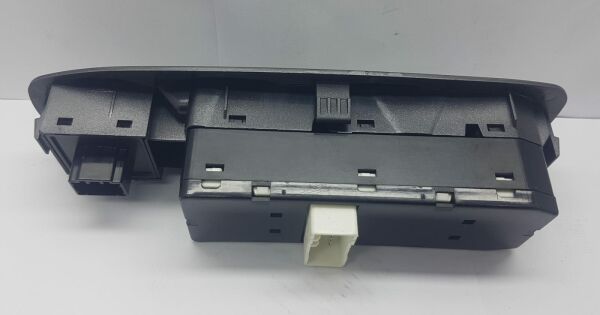 Cam dügme Accent Sol 00-02 Ön Ayna Ayar dügmesiz