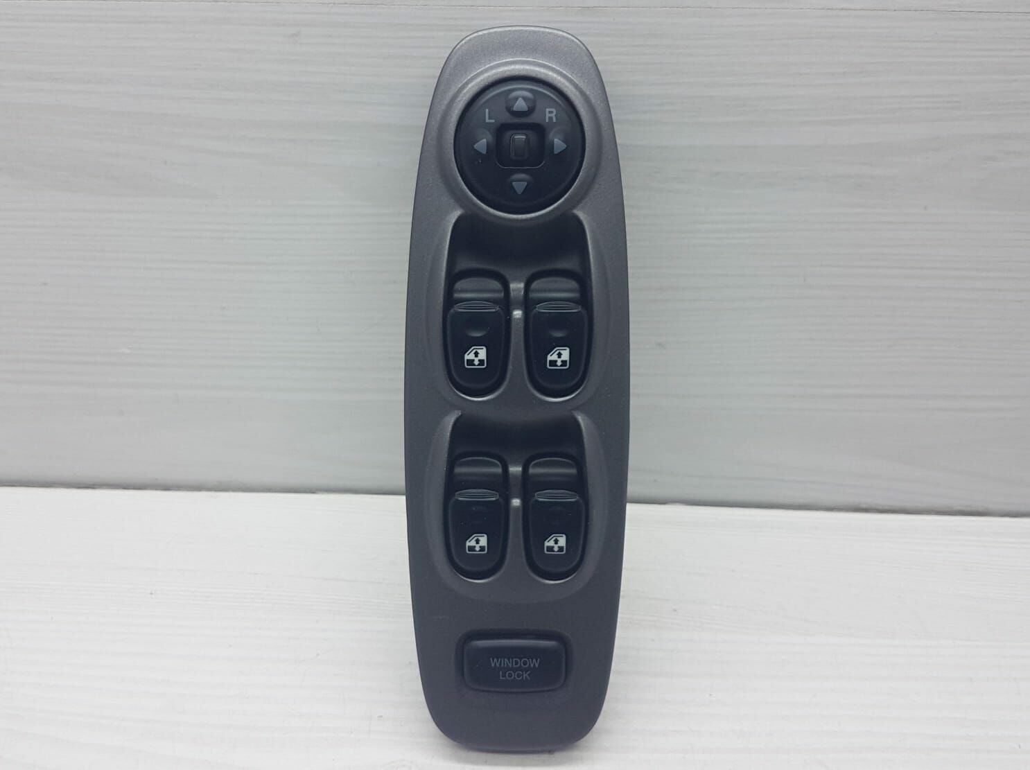 Cam açma dügme Accent Sol 03-06 Ayna dügmeli